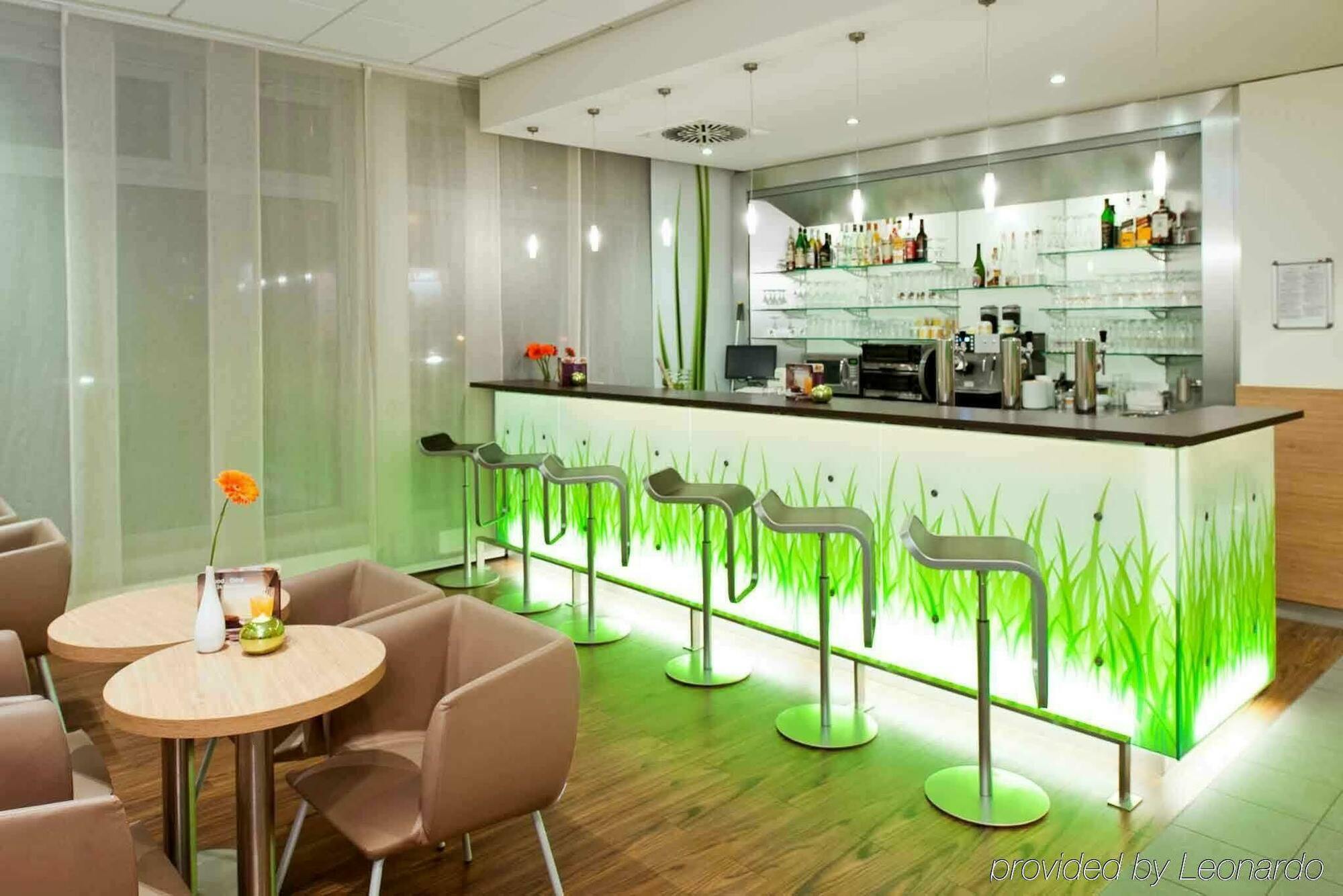 Me And All Hotel Berlin East Side, By Hyatt Exterior foto